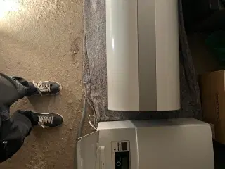 Vaillant gasfyr + varmvandsbeholder