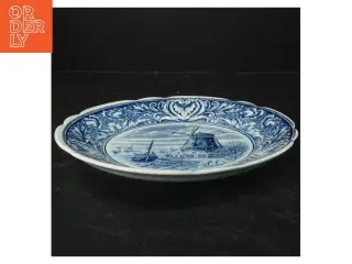 Dekorativ tallerken med hollandsk motiv (str. Ø 25 cm)