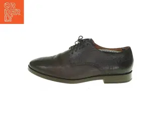 Sko i læder fra Cole Haan (str. 45)