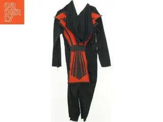 Udklædning. Ninja (str. 128 cm)