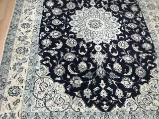 Nain Kashmar-tæppe med silke.
