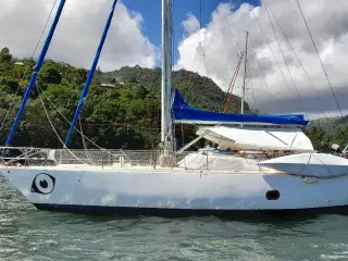 Pouvreau 43 -sailboat in French Polynesia