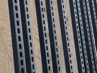 Vægskinner professionelle - 300cm - 3x3x3x3cm - 2m