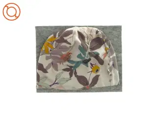 Hue med blomsterprint
