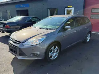 Ford Focus 1,6 Ti-VCT 105 Titanium stc.