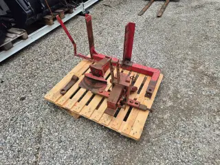 Automattræk til ballepresser og traktor.
