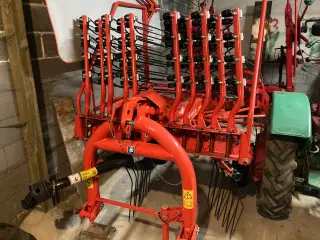 Kuhn 4321 rive