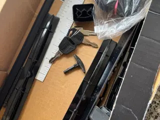 Thule tagbox xxl ( 610 l)inkl universal tagbøjle