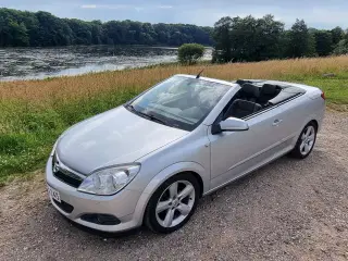 Opel Astra 1.8i Twin Top