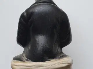 Porcelænsfigur - Mand læser avis med pibe i munden