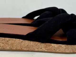 Yvonne Koné, sandaler, str 39