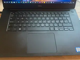 Bærbar PC Dell XPS 15 (9550)