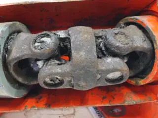 Massey Ferguson 40 PTO Tømmerør 45623000