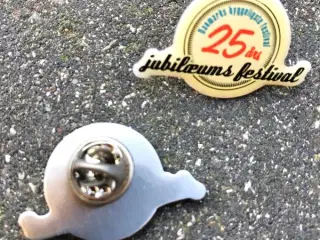 2 PINS FRA SAMSØ FESTIVAL - jubilæum