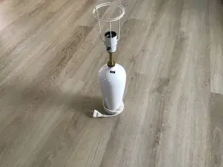 Bordlampe hvid porcelæn
