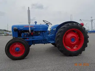 Fordson Dexta diesel 