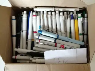 180 stk. raja-reklamekuglenne sælges