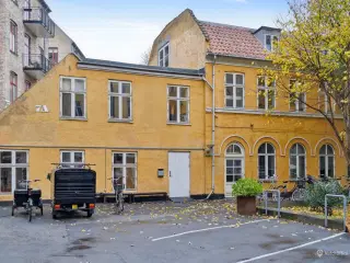 Kontor/Værksted på attraktiv adresse.