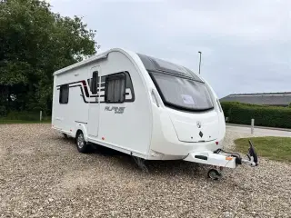 2015 - Sprite Alpine Sport 470 CF   Fin campingvogn med fransk seng