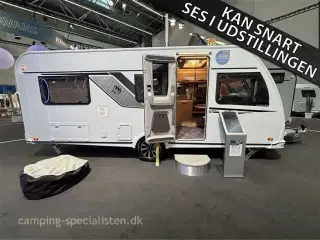2026 - Knaus Südwind 540 UE   Knaus Südvind 540 UE BLACK SELECTION model 2026 kan snart ses hos Camping-Specialisten.dk