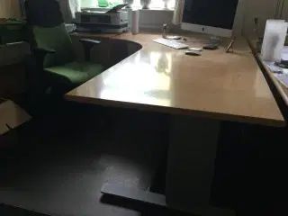 Hæve/sænke Kvalitetsskrivebord, lyst træ
