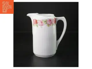 Hvid kande med blomstermønster (str. 16x9,5 cm)