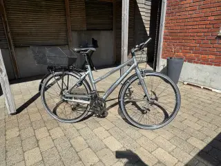 Cykel med 8 gear sælges