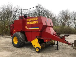 New Holland BB 980 Klargjort og serviceret