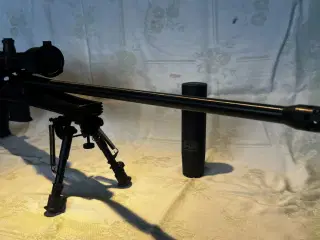 Custombygget Weatherby Vanguard kal. 338 win mag