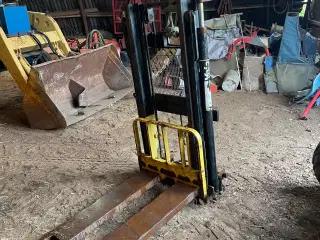 Pallegafler kløfter ca 3,5 meter