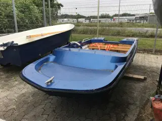 Jolle 2 kølet med 4 takt Motor 4 HK