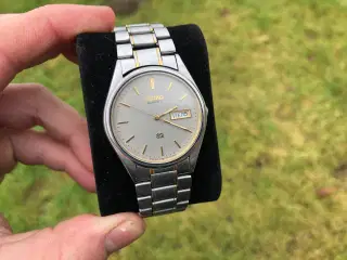 Seiko Quartz 35mm unisexur sølvlænke 