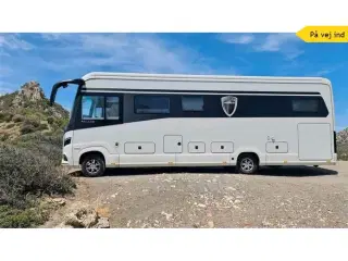 2022 - Morelo Palace 93 LSB