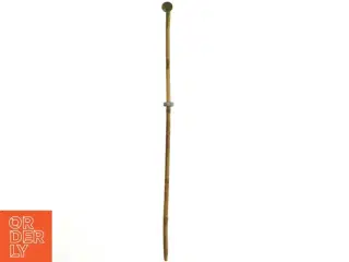 Ældre pibe i messing og bambus (str. 47 cm)