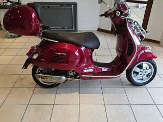 Vespa gts 300 hpe