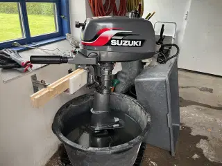 Påhængs Suzuki 4 HK 2T 