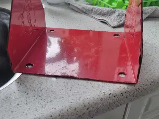 Slikstensholder i rød