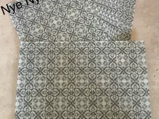 12 stk nye dækkeservietter fra Kj Collection