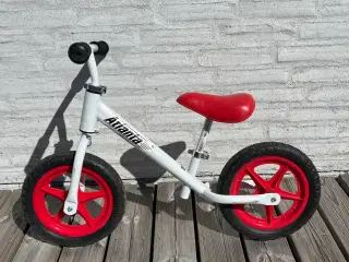 Løbecykel afmærket Atlanta