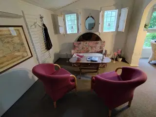 Sød velholdt lille boudoir sofa. Fra IKKE ryger hj