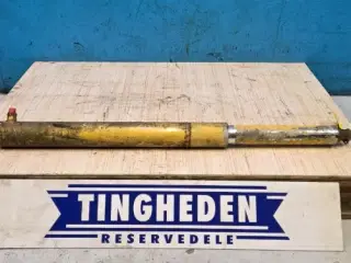New Holland TF78 Cylinder 84026605