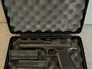 Desert Eagle XIX pistol, cal 357
