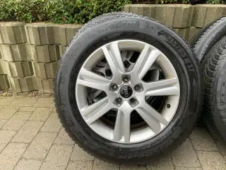 Alufælge med vinterdæk til Audi Q3 - 215/65/R17" 