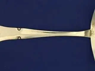 Fransk Lilje Sauceske, 18 cm.