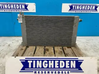 Massey Ferguson 32 Oliekøler 28784064