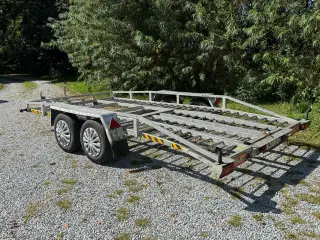 Autotrailer 2t