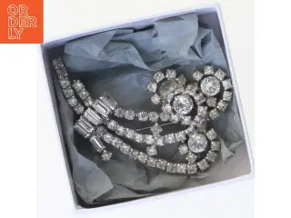Vintage broche med strass (str. 5x8 cm)