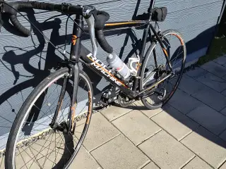 Racer cykel