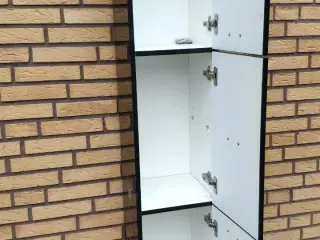 Sort højskab 