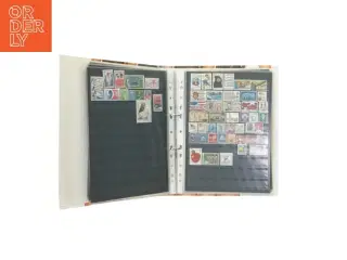 Samlingsalbum med frimærker (str. 32 x 26 cm)